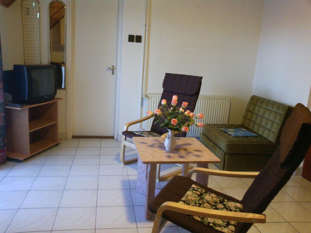 Haus Kati Appartamento Hévíz Camera foto